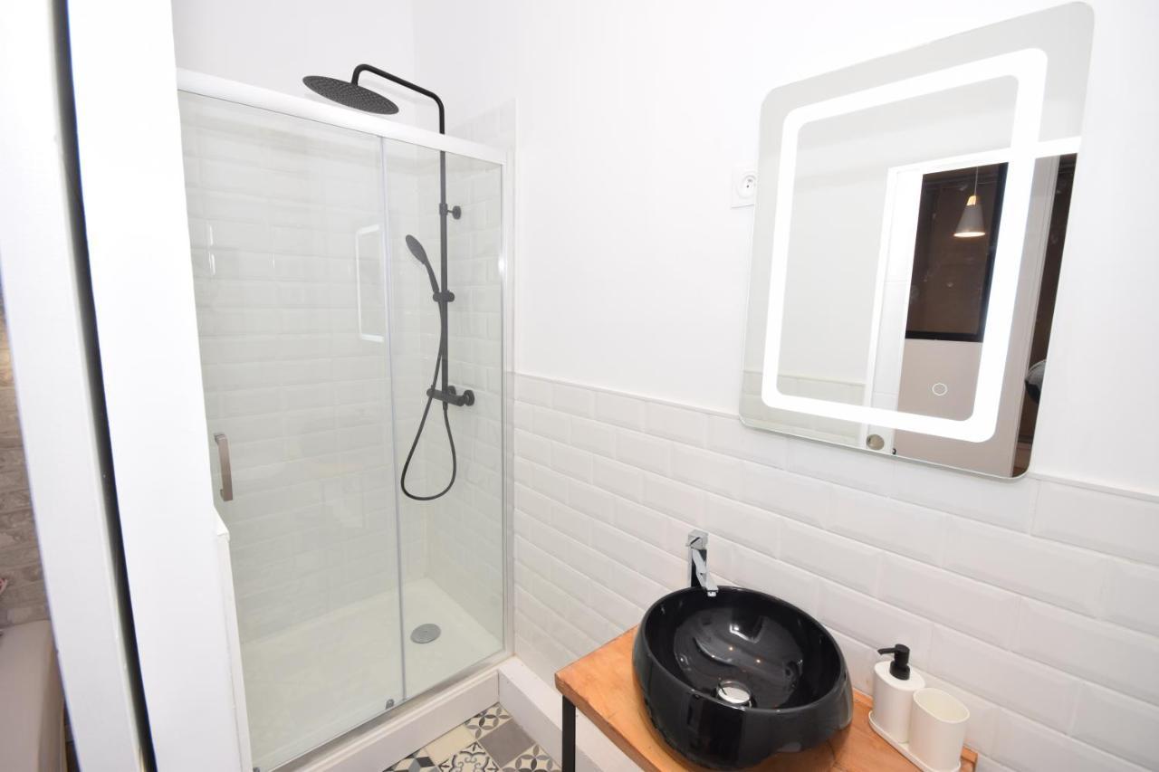Chic Appart Design - Hyper Centre - Tramway - Free Wifi - Lerelaisdodile12 Valenciennes Exteriör bild