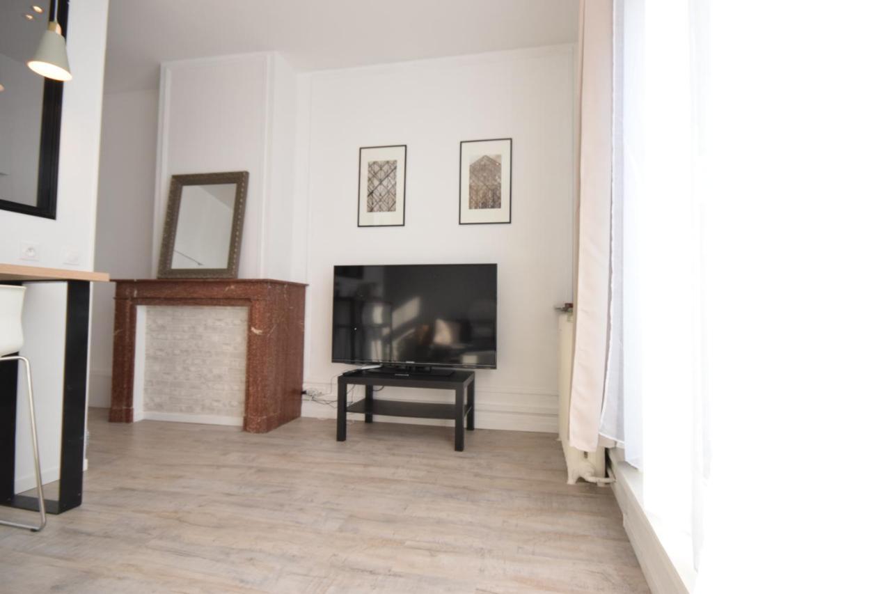Chic Appart Design - Hyper Centre - Tramway - Free Wifi - Lerelaisdodile12 Valenciennes Exteriör bild
